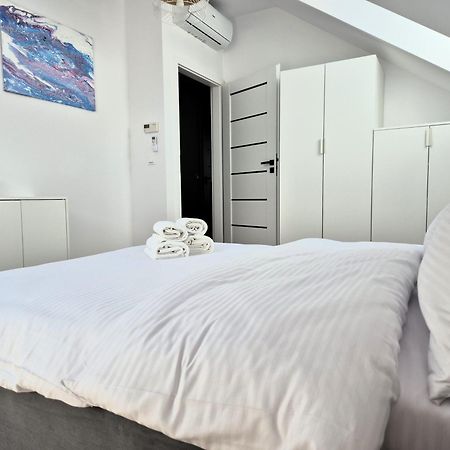 Willa Raclawicka Apartments Poznan Bagian luar foto